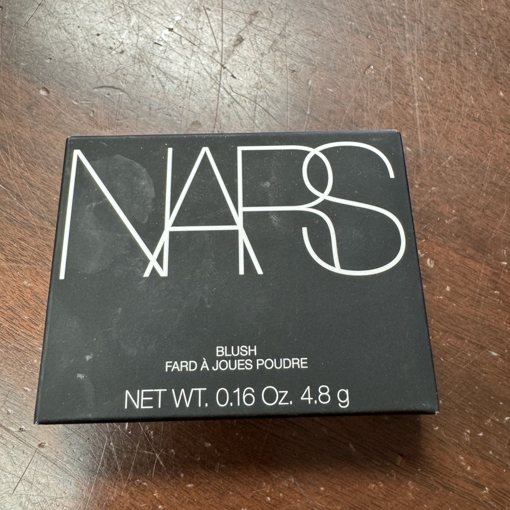 NARS Blush in color Dominate
